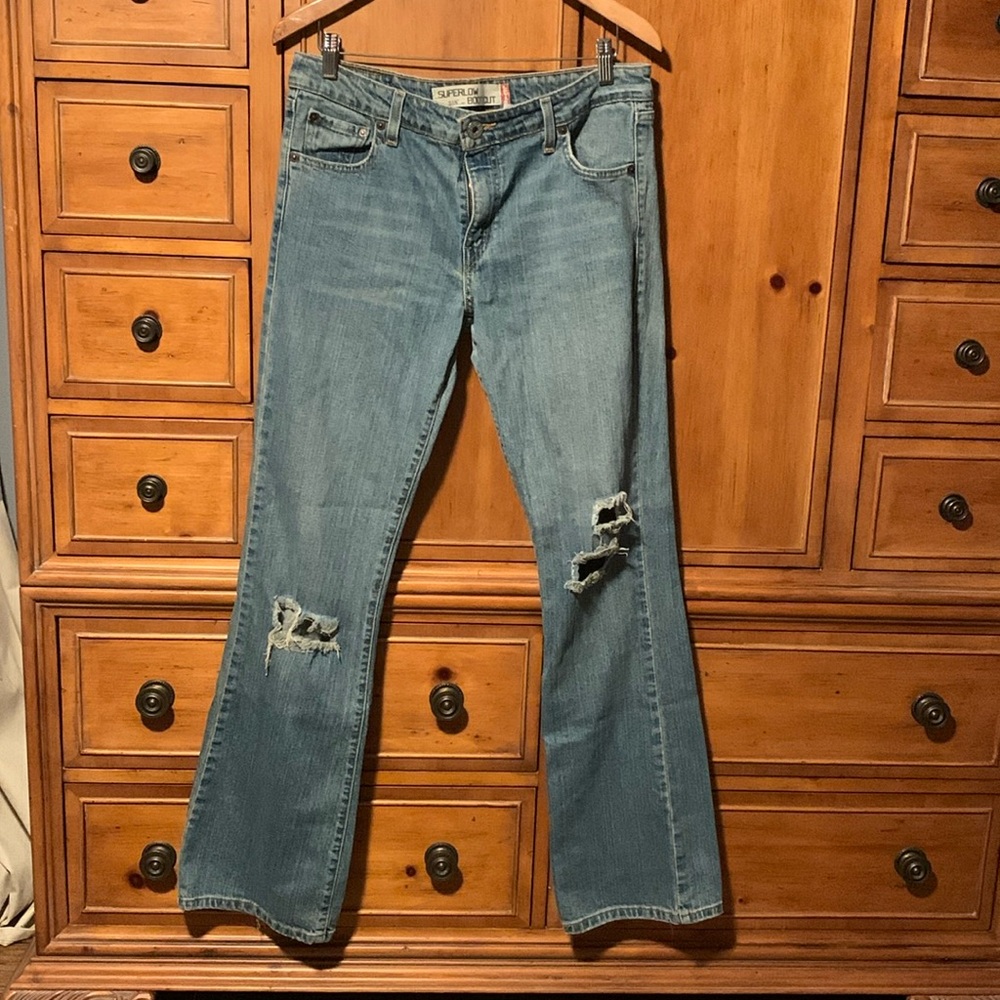 EUC LEVI’S 518 SUPER LOW BOOTCUT FLARE JEANS, 13L